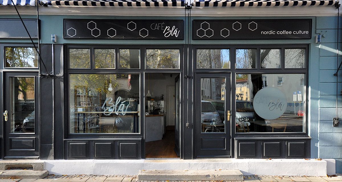 https://lovadesign.de/wp-content/uploads/2018/12/3-cafe-bla-muenchen-lova-mery-reif-cover-1200x640.jpg