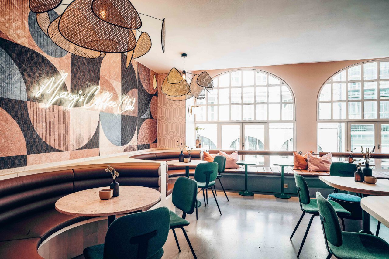 2_lova_konen_marys_coffee_club_interior_design
